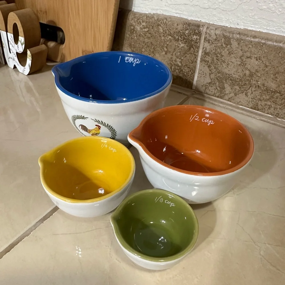 Measuring cups - Picture 1 of 1